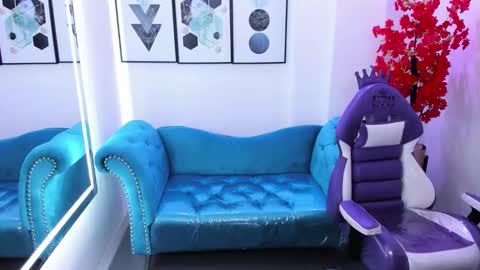 Azaka  online show from December 17, 12:22 pm