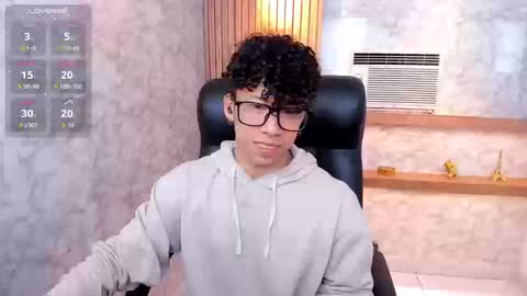 akazaboy online show from September 12, 8:53 pm