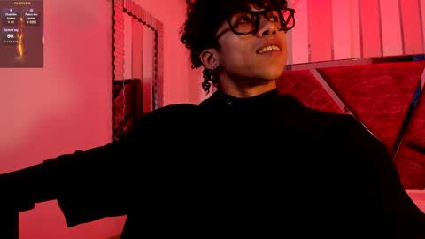 akazaboy online show from May 8, 5:57 am