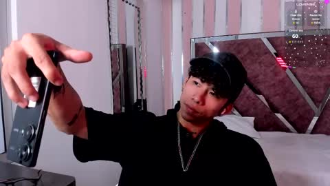 akazaboy online show from May 16, 5:04 am