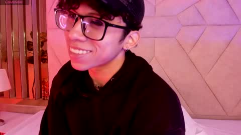akazaboy online show from May 18, 5:24 am
