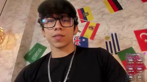 akazaboy online show from June 27, 4:39 am