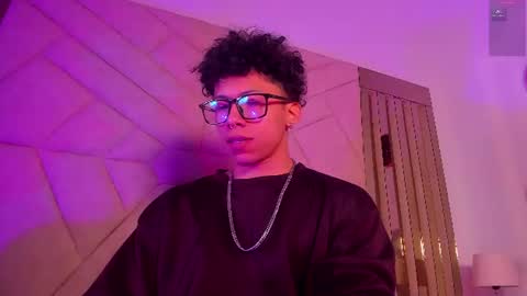 akazaboy online show from July 10, 11:51 pm