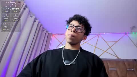 akazaboy online show from July 25, 4:10 am
