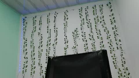 Snapshot of akemy_saunderz chatting on June 7, 9:07 pm akemy_saunderz online show from June 7, 9:07 pm