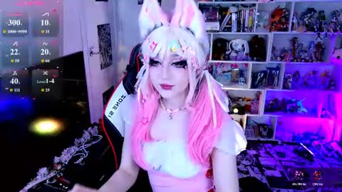 Aki online show from June 21, 10:01 pm