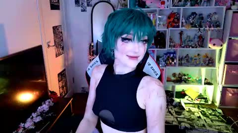 Aki online show from August 4, 8:44 pm
