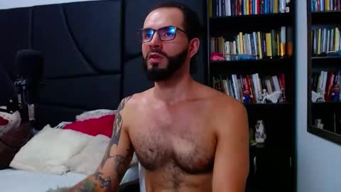 akiles online show from January 16, 11:20 pm