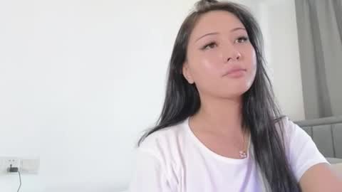 Snapshot of akina_star chatting on June 25, 3:39 am akina_star online show from June 25, 3:39 am