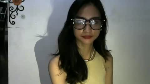 akira_z101 online show from October 24, 4:25 pm