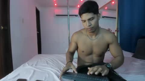 Snapshot of akiraa_hime chatting on November 15, 2:20 am akiraa_hime online show from November 15, 2:20 am