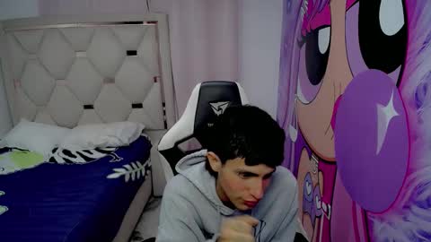 Akyra latin online show from February 2, 12:15 pm