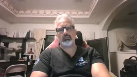 aladdin31673 online show from December 18, 2:17 am