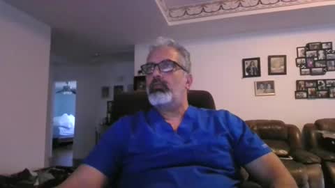aladdin31673 online show from May 13, 12:41 am