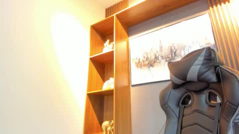 Alahia Rodriguez online show from January 10, 7:04 pm