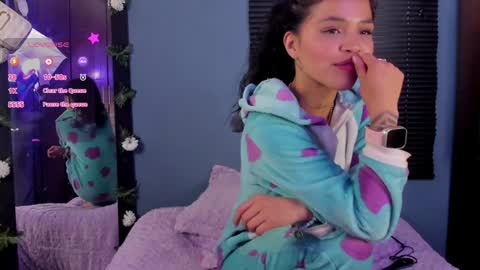 Snapshot of alaia_asuka chatting on December 14, 5:25 pm Alaia online show from December 14, 5:25 pm