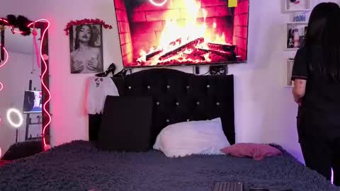 Snapshot of alaia_asuka chatting on October 19, 11:16 pm Alaia online show from October 19, 11:16 pm