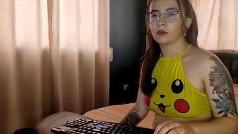 AlaiaSam online show from March 9, 2:10 pm