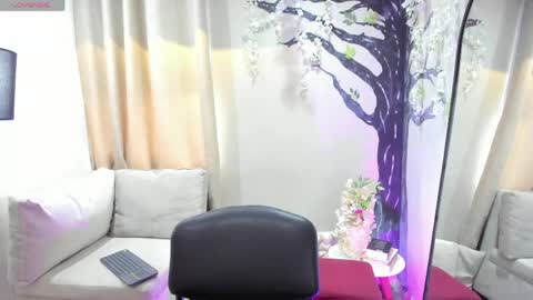     online show from May 30, 4:37 pm