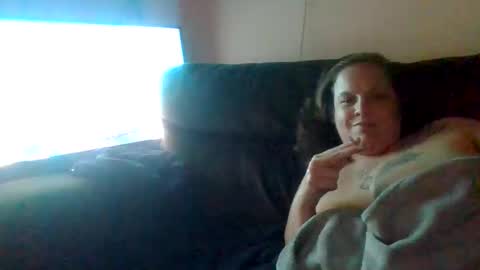 Snapshot of alains11 chatting on December 17, 10:43 am Alain S online show from December 17, 10:43 am