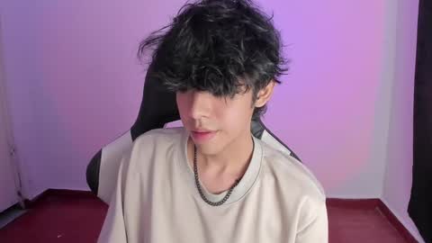 Snapshot of alan18n chatting on January 9, 9:26 pm alan18n online show from January 9, 9:26 pm