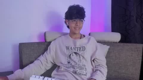 Snapshot of alan18n chatting on March 10, 8:56 pm alan18n online show from March 10, 8:56 pm