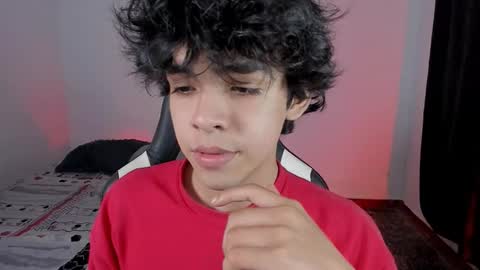 Snapshot of alan18n chatting on November 20, 4:56 am alan18n online show from November 20, 4:56 am