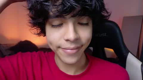Snapshot of alan18n chatting on April 18, 7:07 pm alan18n online show from April 18, 7:07 pm