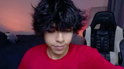 Snapshot of alan18n chatting on April 21, 12:01 am alan18n online show from April 21, 12:01 am