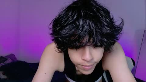 Snapshot of alan18n chatting on May 20, 12:06 am alan18n online show from May 20, 12:06 am