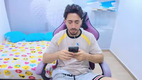 ALAN online show from February 8, 12:25 am