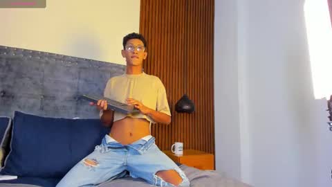 ALAN online show from November 24, 7:02 pm