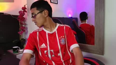 alan_colthon online show from May 29, 3:59 am