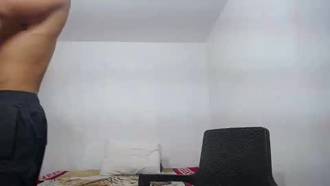 Snapshot of alan_gay chatting on December 3, 9:51 am Alan online show from December 3, 9:51 am