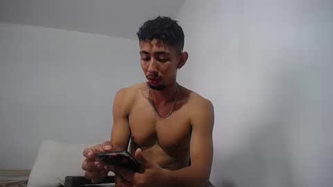 Snapshot of alan_gay chatting on December 14, 5:18 pm Alan online show from December 14, 5:18 pm