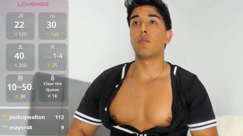 Snapshot of alan_greek_1 chatting on December 21, 4:52 am Alan greek online show from December 21, 4:52 am