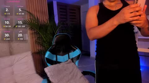 Snapshot of alan_greek_1 chatting on November 5, 2:22 am Alan greek online show from November 5, 2:22 am