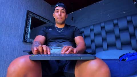 Alan greek online show from April 18, 2:37 am