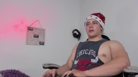 Snapshot of alan_hadid1 chatting on December 12, 2:48 am Alan Hadid online show from December 12, 2:48 am