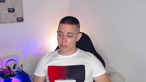 Snapshot of alan_hadid1 chatting on January 14, 12:11 am Alan Hadid online show from January 14, 12:11 am