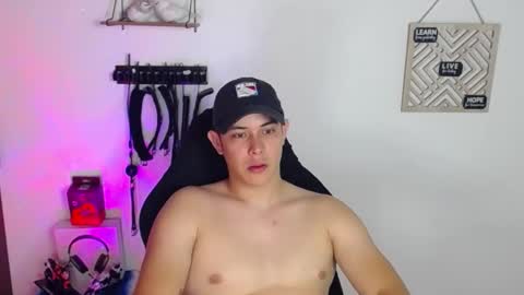 Snapshot of alan_hadid1 chatting on January 27, 7:03 pm Alan Hadid online show from January 27, 7:03 pm