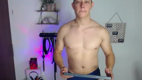 Snapshot of alan_hadid1 chatting on January 30, 11:02 pm Alan Hadid online show from January 30, 11:02 pm