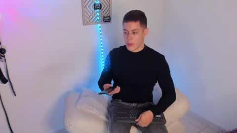 Snapshot of alan_hadid1 chatting on March 2, 3:45 am Alan Hadid online show from March 2, 3:45 am