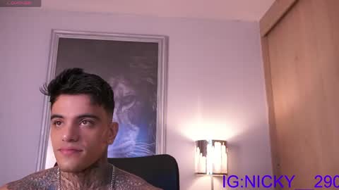 alan_morrys online show from April 26, 1:25 am