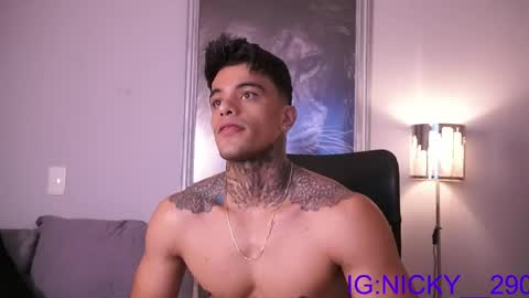 alan_morrys online show from May 8, 1:22 am
