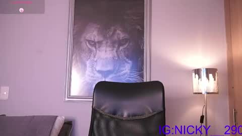 alan_morrys online show from May 22, 1:24 am