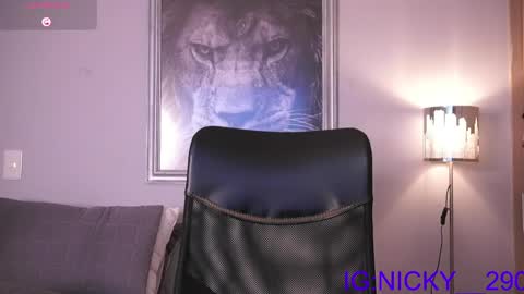 alan_morrys online show from June 4, 12:38 am