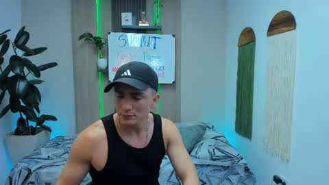 Snapshot of alan_nd_kevin chatting on June 26, 7:18 pm Alan Kevin can we reach 100 thumbs up please guys online show from June 26, 7:18 pm