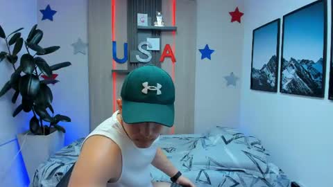 Snapshot of alan_nd_kevin chatting on July 1, 7:24 pm Alan Kevin can we reach 100 thumbs up please guys online show from July 1, 7:24 pm