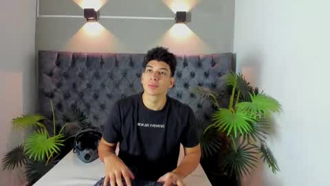Snapshot of alan_redinger chatting on October 17, 1:14 pm Alan online show from October 17, 1:14 pm